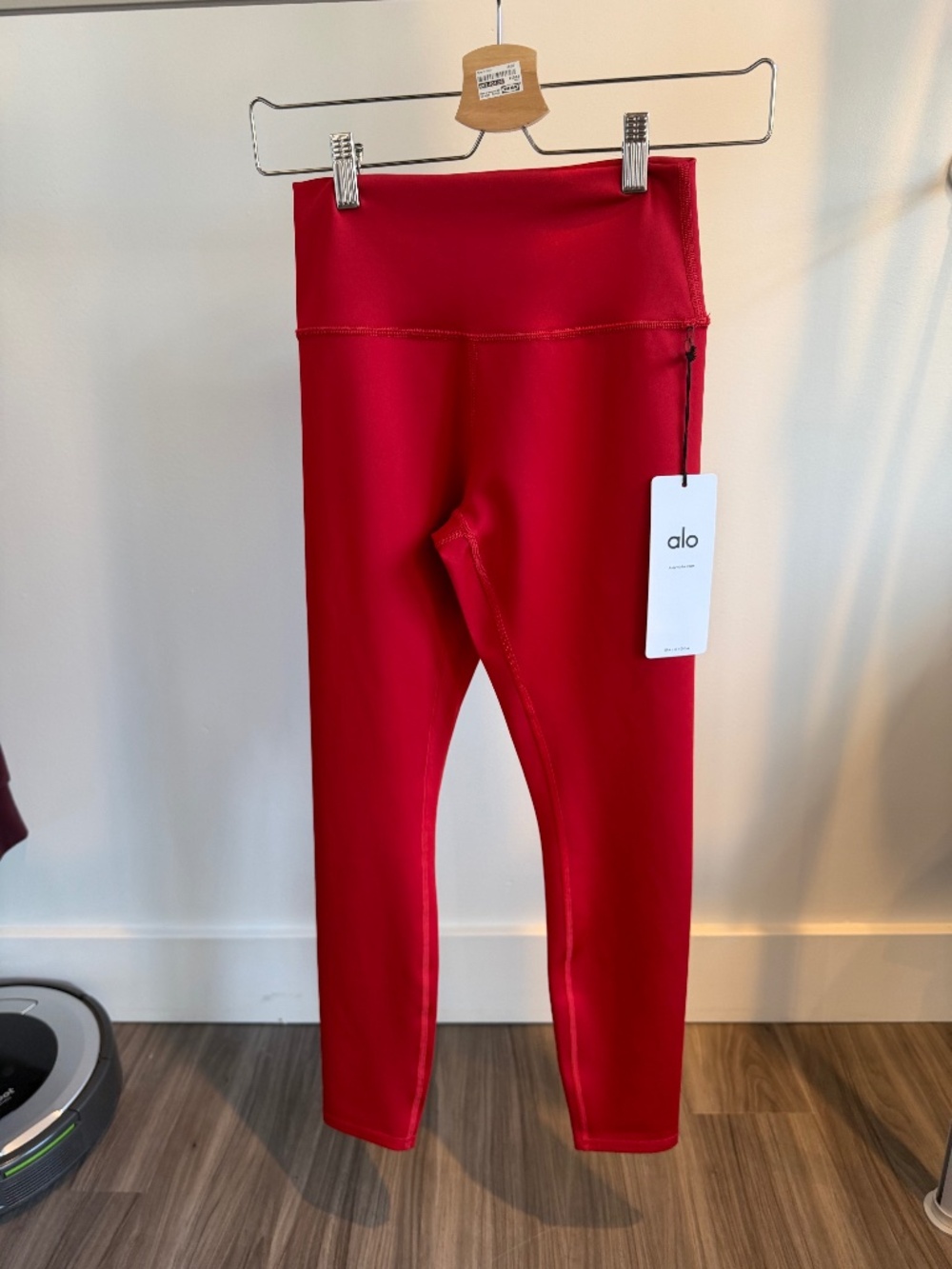 Alo Yoga 7/8 High Waisted Airlift Legging - Classic Red